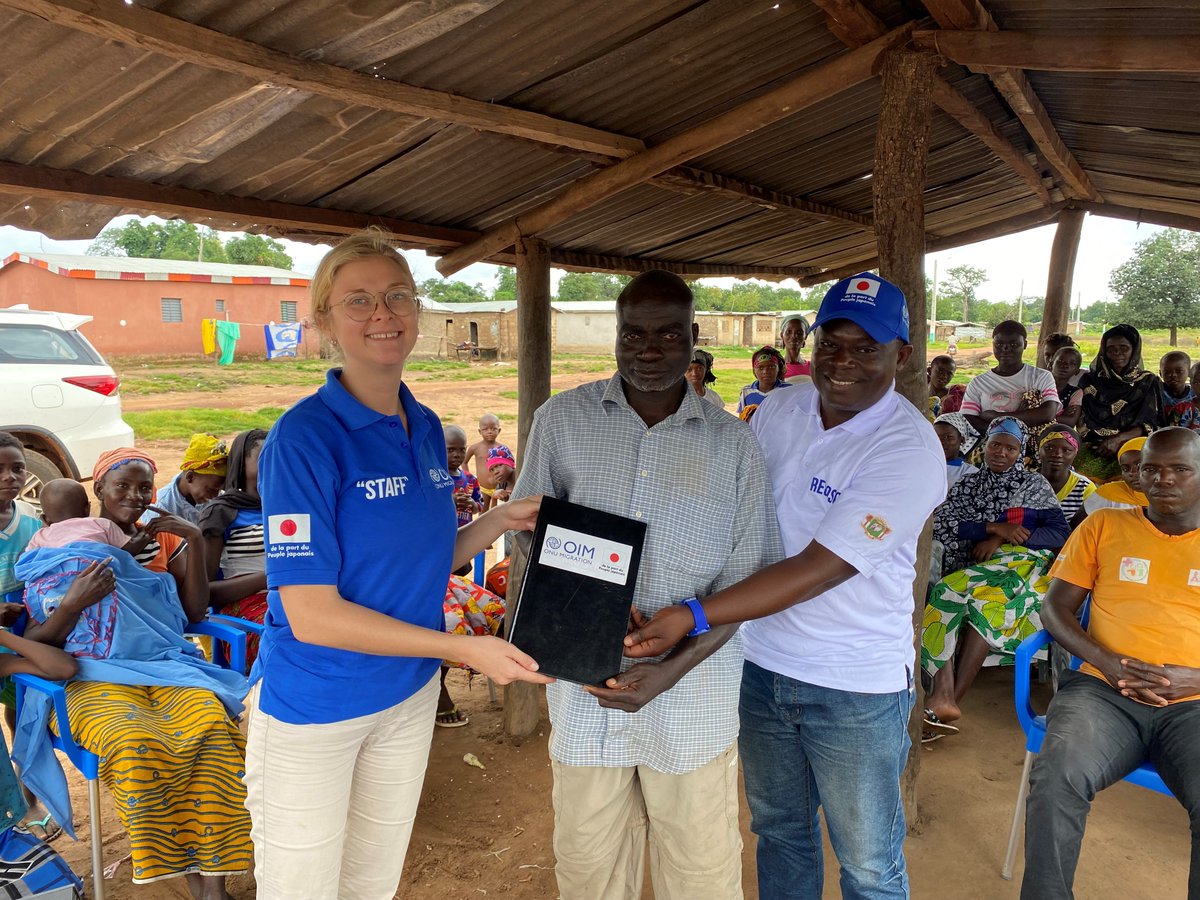 OIMCotedIvoire's tweet photo. L'OIM a appuyé les autorités locales de la région du Folon dans la promotion du dialogue intercommunautaire à travers le renforcement des capacités techniques et matérielles de quatre comités locaux de paix.
#Safemigration #RECOSOC #AmbassadeduJapon @UNmigration @IOMROWCA https://t.co/9YBhHCDyCp