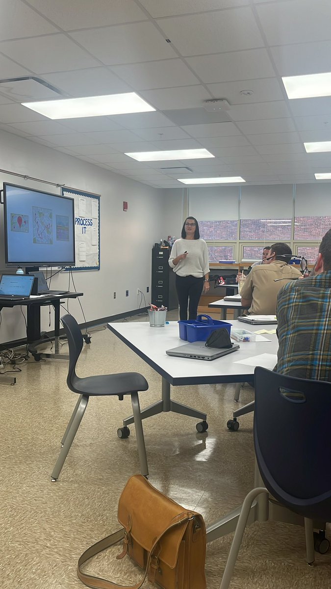 kymberlymrice's tweet photo. And so it begins.. I’m so excited about this professional learning opportunity for @ShawneeAcademy UBD @MrKleinAIC. Thanks to @OVECkyed for the resources! https://t.co/Uxg0CmtZDE