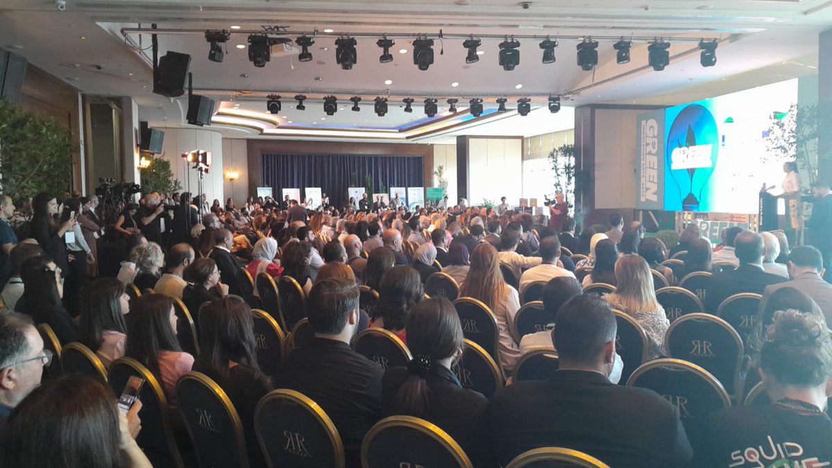 TerraformersAid's tweet photo. The room is full of people interested in helping the environment and going green!
Glad to see so many people caring about our environment and sophisticated technology.
Discord https://t.co/BqoYhQzxET
Website https://t.co/qmNfWFtbjN
#grID2022 #drones #ecofriendly #GoGreen #Farming https://t.co/Cp0nfPVlp7