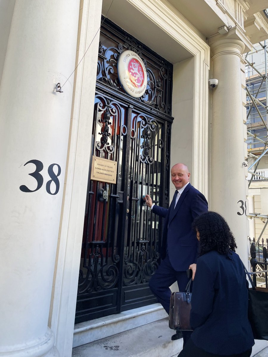 finlandinuk's tweet photo. Next up on the agenda, the Embassy!
Our #AmbassadorForADay Amelie got a tour of the premises and got to meet her colleagues for the day ๐ค
#DayOfTheGirl #FriendsofGenderEqualityGroup https://t.co/ufdNxO81U0