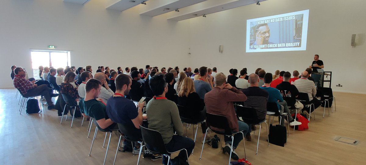 JonathanVerp's tweet photo. @DaveRuijter taking the room @datamindsbe 🤘#azure #dataquality #15years #datamanindsconnect https://t.co/Fi6NuRwsQn