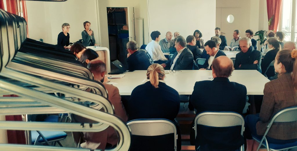 Today in Nanterre to escape from ordinary solutions... towards many social opportunities!

Journée des entrepreneurs <a href="/PhiPartenaires/">Phitrust Partenaires</a> 
<a href="/Phitrust/">Phitrust</a>