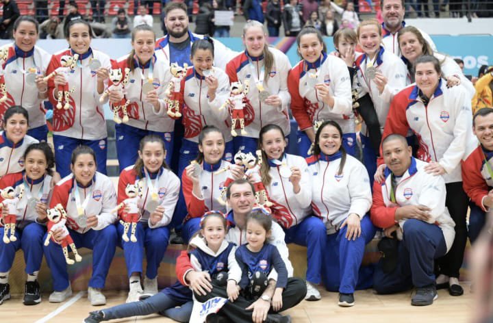 Viverosc's tweet photo. Gracias por todo EQUIPO!!
Gracias a todo el 🇵🇾 por el apoyo!!
Espero verlas jugar a TODAS muy pronto.. Hoy arrancan los muchachos, estaremos firmes para alentarlos!! FUERZA PARAGUAY 🏀🇵🇾 https://t.co/UEIEOlLoVC