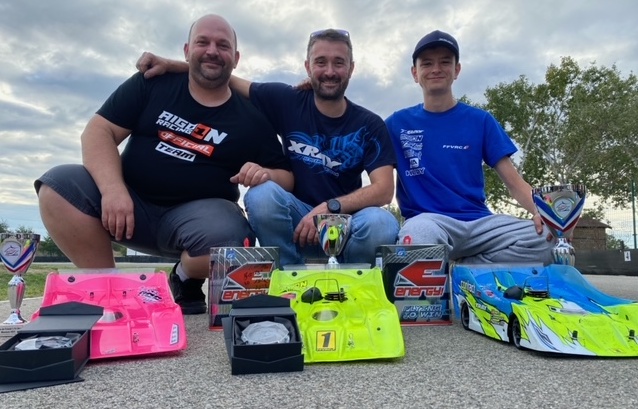 TeamXRAY's tweet photo. Maxime Ripoll with RX8 wins at French Cup 2022 and Thomas Eytard finished 2nd🥇🥈Congratulations for great results👏👏
https://t.co/RAKQO1ucEU
#XRAY #XRAYracing #RCcar #RCcars https://t.co/gicbFiz8GR