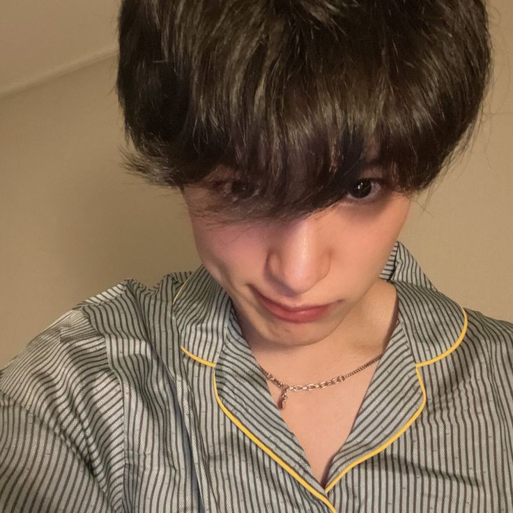 azaase's tweet photo. dear young days me, i wanna say "thank you".💕 https://t.co/SUxIgd7YFe