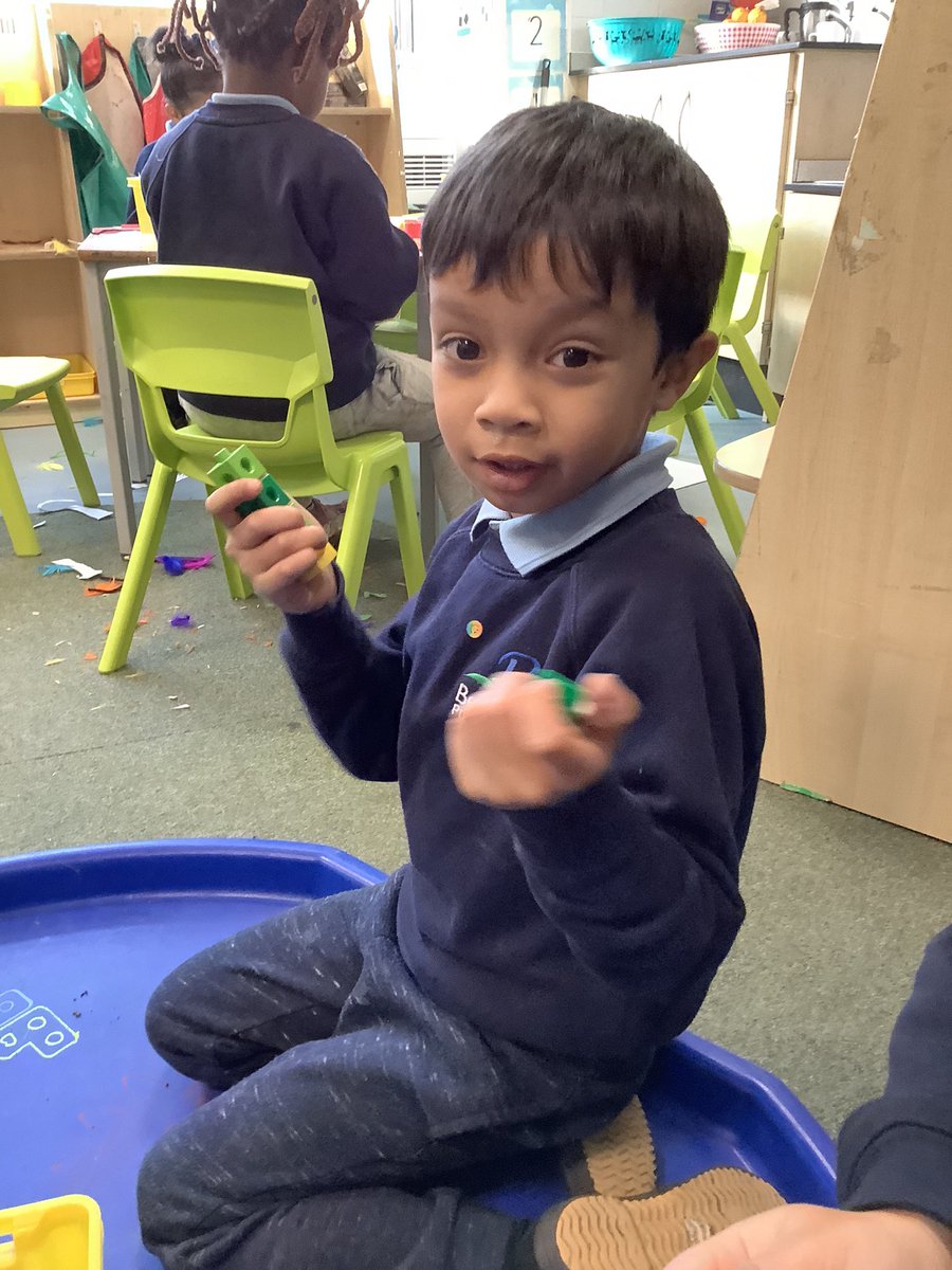 BeaumontPAc's tweet photo. Rabbits have been finding different ways of making 5! We have been using @numberblocks to help us! @SouthPennine #maths #number #numericalpattern #successfulstudents #partpartwhole #mathsvocabulary https://t.co/ijIbaUCWgg