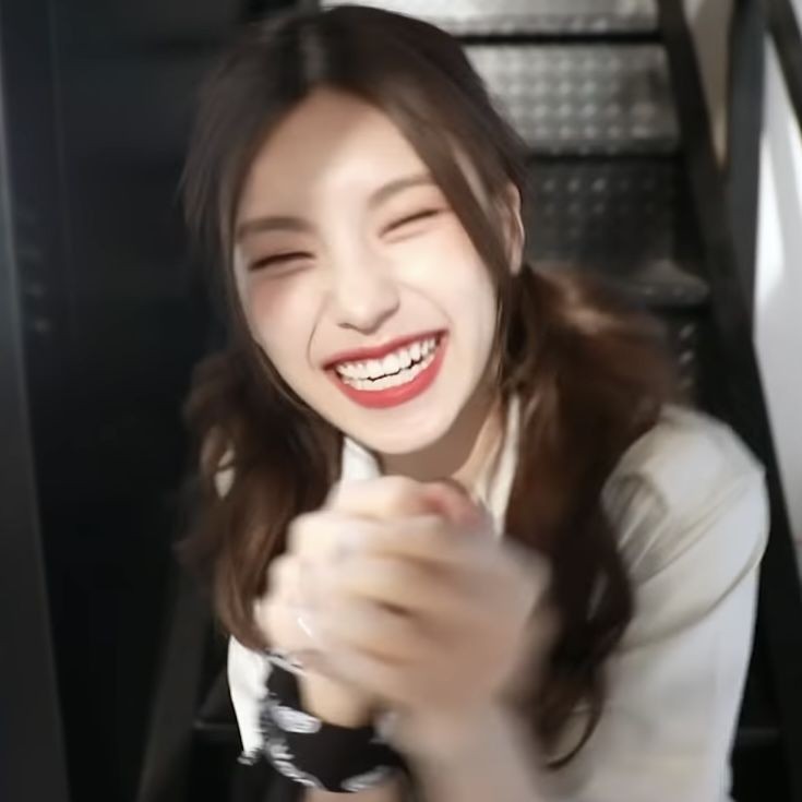 ᅟᅟᅟᅟ
ᅟᅟ    ᅟᅟ𖤘 ۫🐻 ֪ 𝐁eαr 𝐁oɾdo  :

ᅟᅟ   ─ Estamos com 11 semanas!!! Olha só como a Brittany está na minha barriga, será que ela está sentindo os gêmeos? Ando eufórica pra saber o sexo, apenas no próximo mês 😫 eu já quero comprar as roupinhas e tudo.

ᅟᅟᅟᅟᅟᅟ