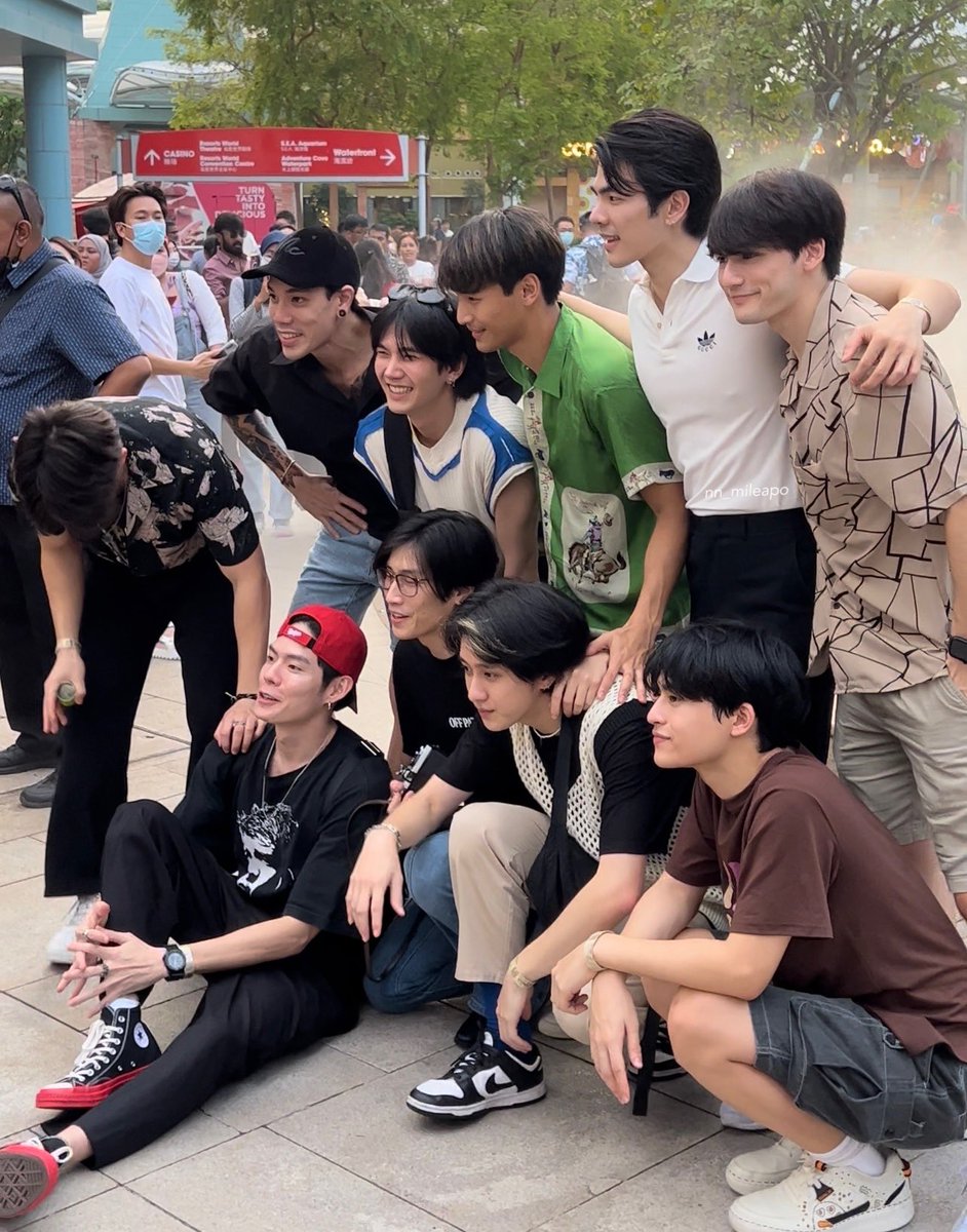 nn_mileapo's tweet photo. เฮียมาย เจ้าของuniversal รู้ยัง #milephakphum @milephakphum https://t.co/qnX3QzOrS5