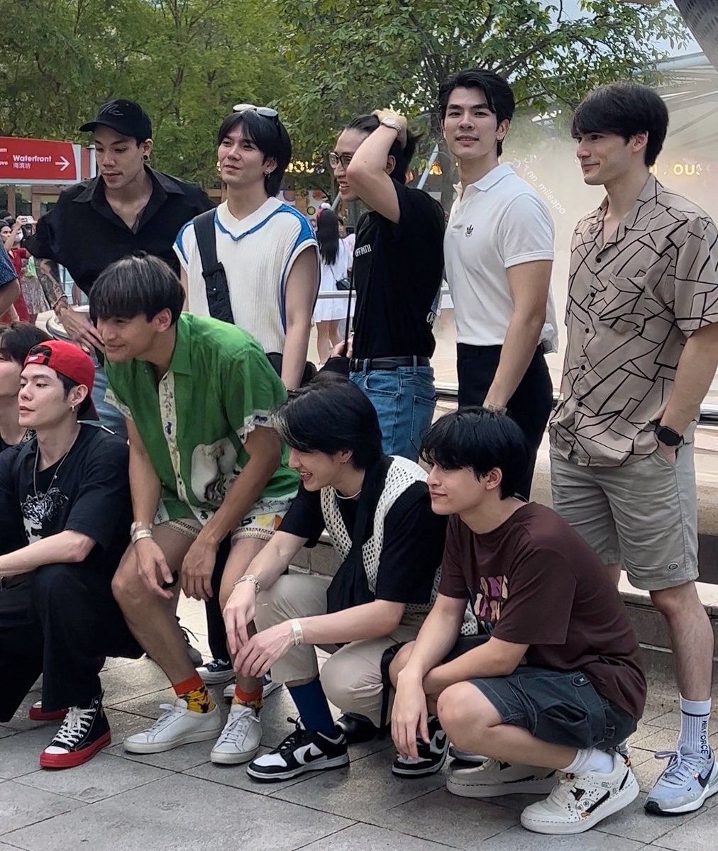 nn_mileapo's tweet photo. เฮียมาย เจ้าของuniversal รู้ยัง #milephakphum @milephakphum https://t.co/qnX3QzOrS5