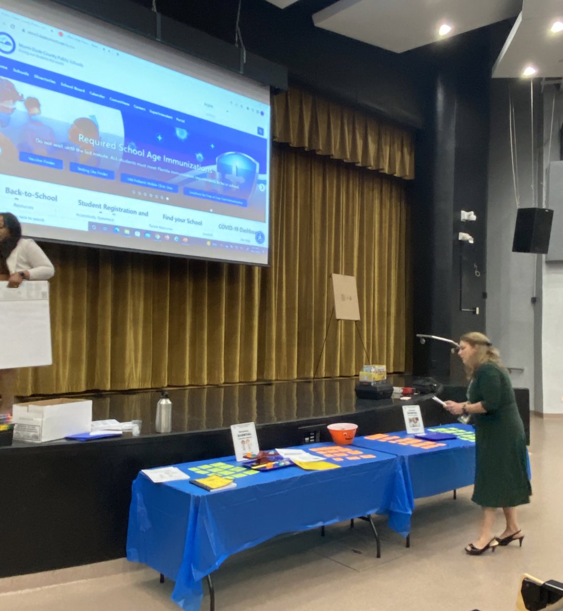 MDCPSSci's tweet photo. It’s a gr8t morning @MDCPSSouth Principals Mtg whr @MDCPSSci Dept is sharing best practices &amp; practical tools 2 ensure we R all SPARKING UP science this year!!! #elementaryTEAM @MDCPSAcademics @MDCPSSTEAM @AileenVega123 https://t.co/yvy1dwhHLp