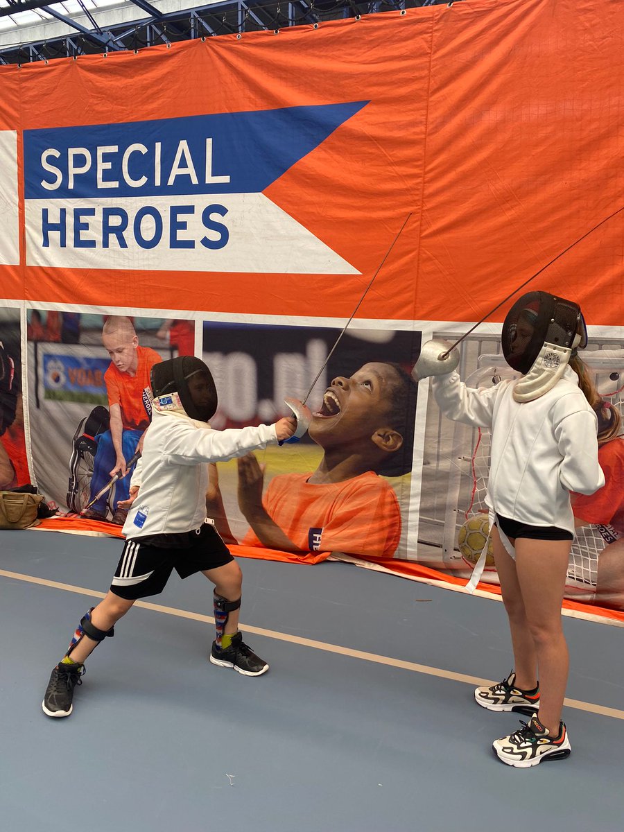 Samen met jou, Samen met de <a href="/onderwijsspec/">DeOnderwijssp'en</a> en <a href="/specialheroes/">Special Heroes Nederland</a> stralen onze toppers van <a href="/HetKroonpad/">Het Kroonpad</a> We hebben het nog nooit gedaan....en we kunnen het! Samen de held in ons eigen leven.