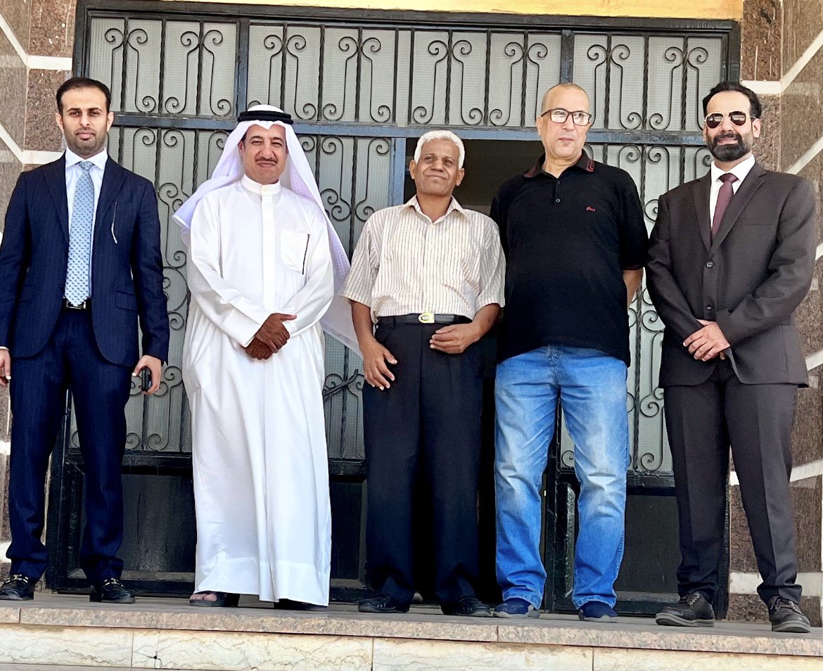 الحمد لله الذي 
بنعمته تتم الصالحات

تم بفضل الله حصولي على درجة 

دكتوراه 
الفلسفة في التربية 
تخصص صحة نفسية

الحمد لله من قبل ومن بعد