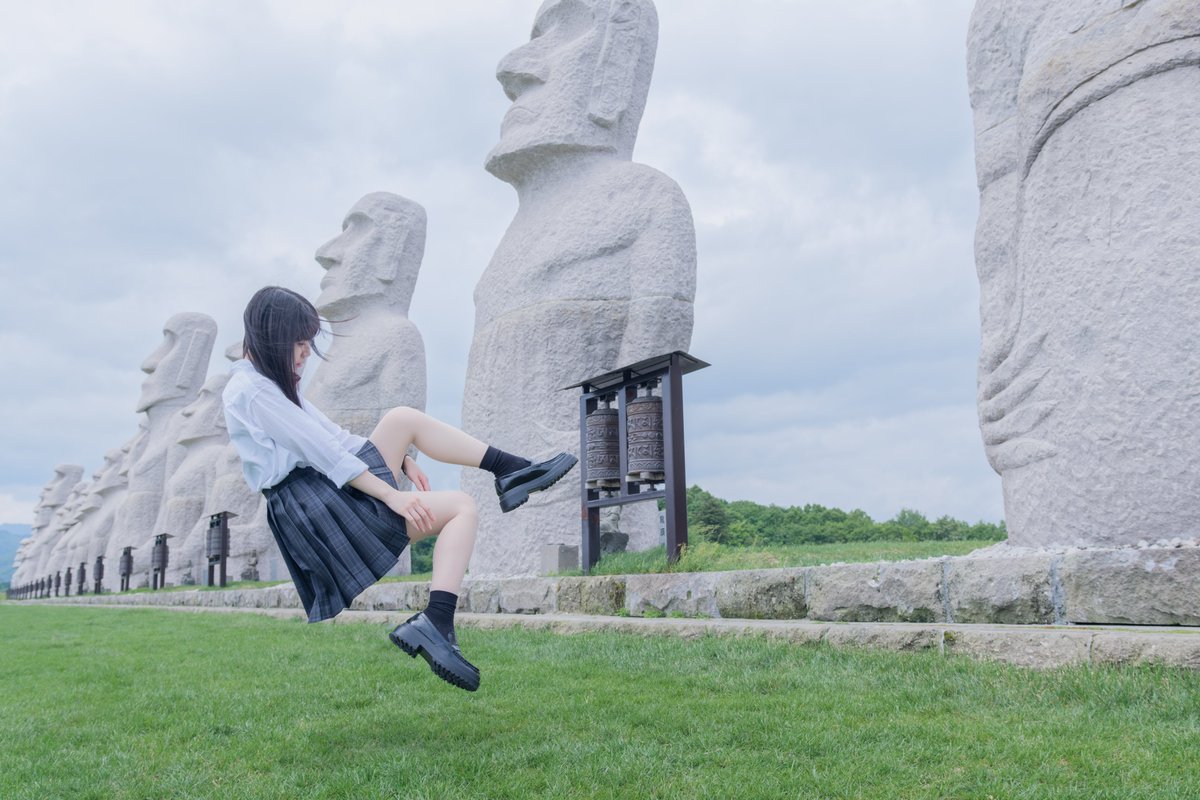 unknownPicture tweet media