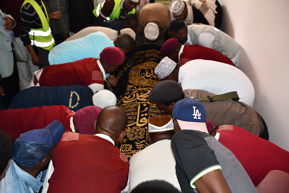jamia_mosque's tweet photo. The body of Imam Sheikh Muhammad Swalihu has arrived at Jamia Mosque Nairobi for Janaza prayers. https://t.co/ziET33QTci