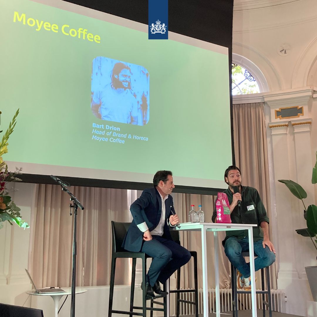 CBI_NL's tweet photo. Coffee producer @moyeecoffee looks at the living income of coffee bean farmers in #Ethiopia to set a fair price for the beans.

Head of Brand Bart Drion: "There is more room for fair trade coffee from developing countries in Europe". 

#CBI50years @MoyeeCoffeeHQ #fairtrade https://t.co/YOMTYoqUKR