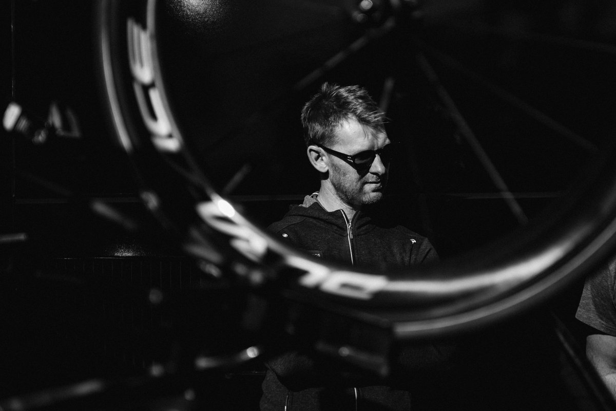 INEOS Grenadiers tweet media