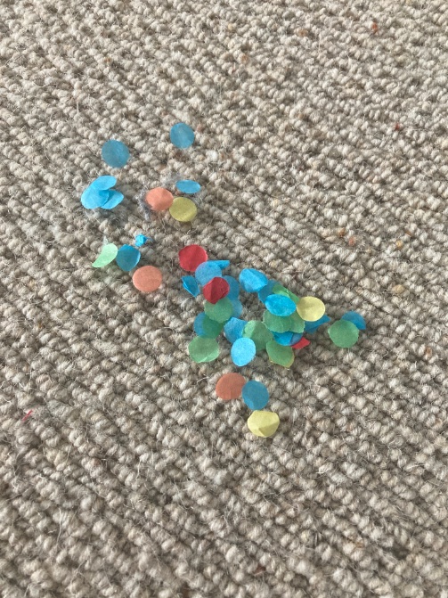 EvaArrighi's tweet photo. Word to the wise. Never buy your children confetti balloons. Worse - much worse - than the eternal pine needle pick up. #SisypheanTask https://t.co/qfUwsijOqV