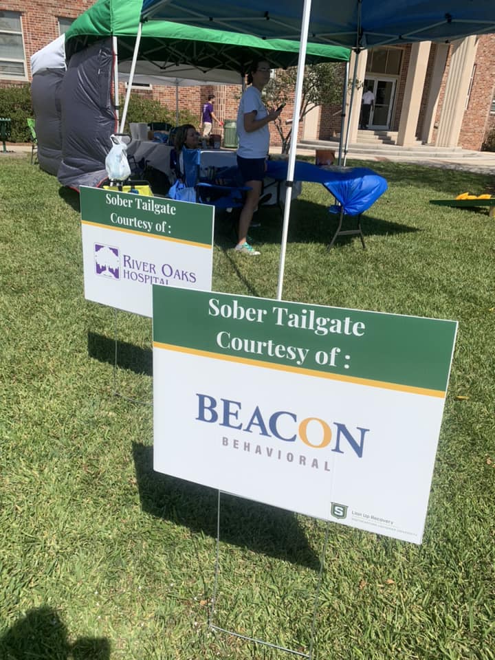 LionUpRecovery's tweet photo. Special thanks to our Fall 2022 Sober Tailgate Sponsors! We were able to give out 7 cases of water this homecoming to make sure our LIONS were staying hydrated amongst the festivities. 
#lionuprecovery #oursoutheastern #soberoctober https://t.co/MCeasJY7nK