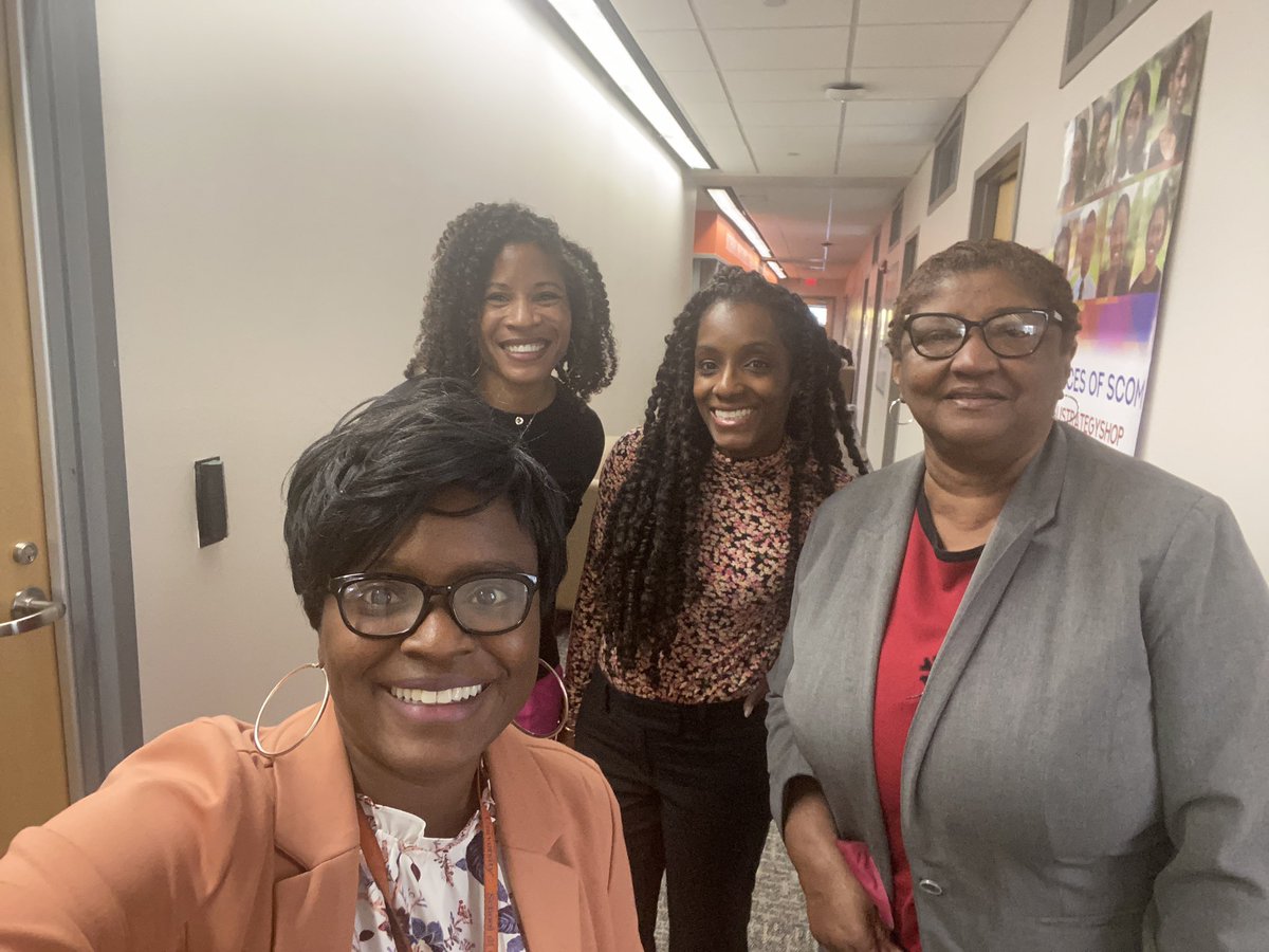 jana_duckett's tweet photo. Thank you @TriniMissB of @MWW_PR and @PRSAFoundation’s Dawn Christian for talking with @SGJCMSU students this week and sharing tips about how to launch a career in the #pr industry along with scholarships available to @PRSSAbears. #scomup https://t.co/dHyAMZwLKr