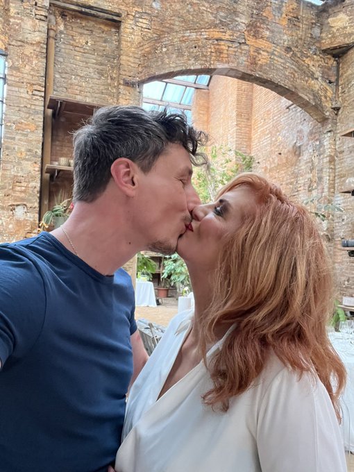 What a great honor for me to work with the best actresses like @AndiJames8 for #erikalustfilm here in<a href="/tag/barcelona"class="tags"><span>#barcelona</span></a><a href="/tag/erikalustfilm"class="tags"><span>#erikalustfilm</span></a>