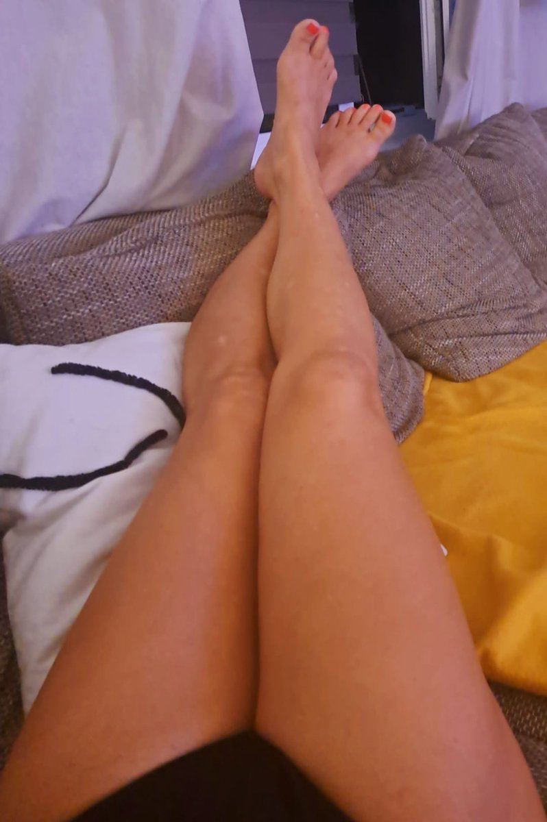 #feetfinder #feetworship #feetfethish #feetfinder #feetpicsforsales #feetfetiche #feetpicbuyer #FeetAddicted #footmassage #footkink #feetِ