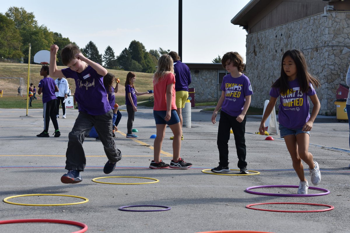 We had another GREAT Unified LeMay Day with @SONebraska last week! Thanks to our helpers from <a href="/TbirdEMPIRE/">Bellevue West</a> and <a href="/ChieftainNation/">Bellevue East</a> #championsforchildren <a href="/BellevueSchools/">Bellevue Public Schools</a> #LeMayZING