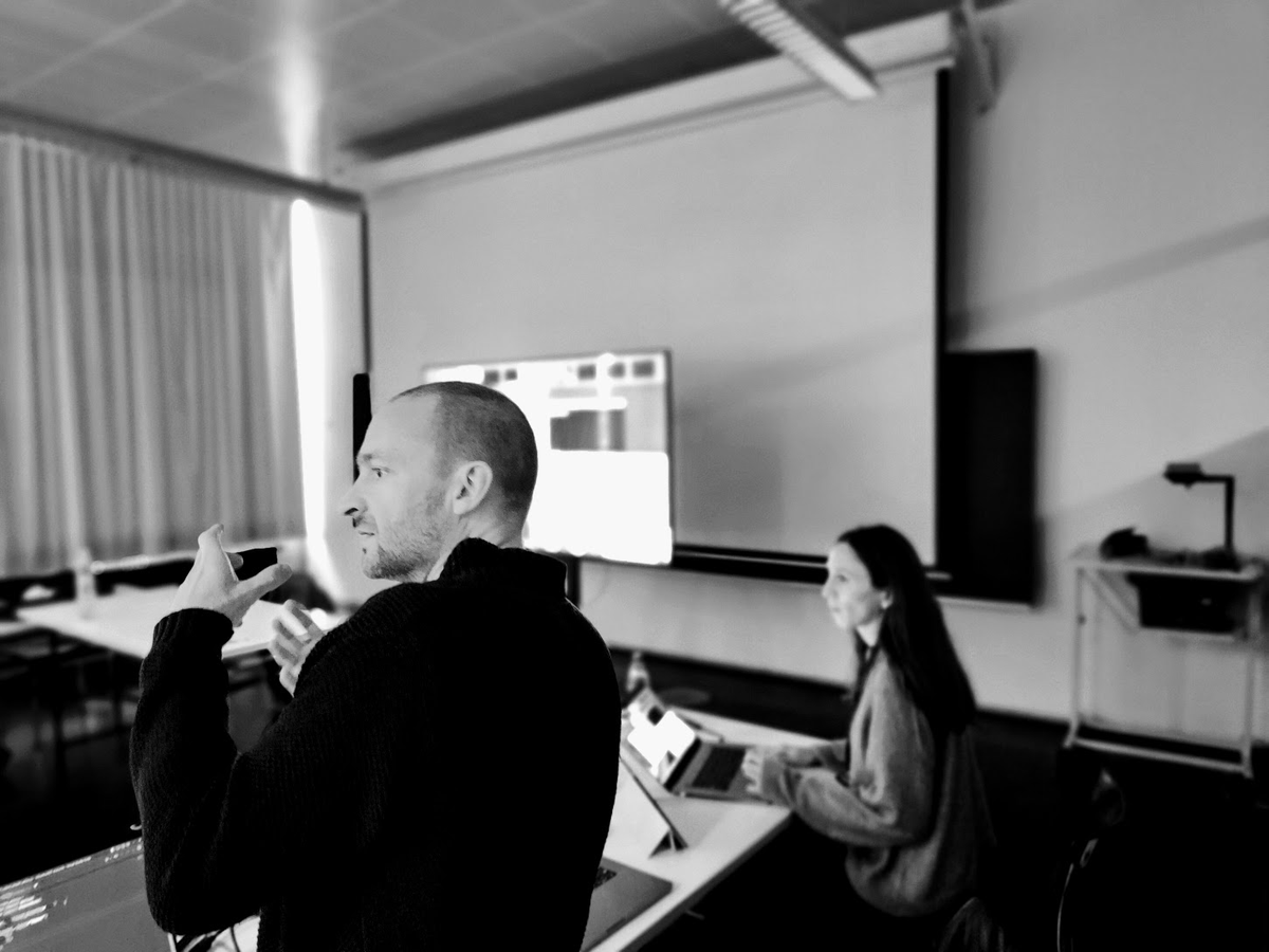 compas_dev's tweet image. Today at #AdvanceAEC Autumm School with @tomvanmele #lotte_scheder_bieschin and @gnz at @icdstuttgart 

COMPAS workshop on a broad range of features, from data management to form finding and robotic assembly!

#opensource #architecture #aec #computationaldesign