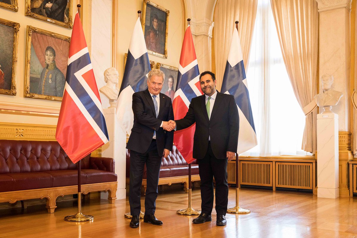 Stortingspresident Masud Gharahkhani (A) tok imot Finlands president i dag. I tillegg til den krevende situasjonen med Russlands krig mot Ukraina, diskuterte de også betydningen av trusler og hatprat for demokratiet. 
–Jeg viste til at unge politikere er mer utsatt, sier <a href="/MasudGh/">Masud Gharahkhani</a>