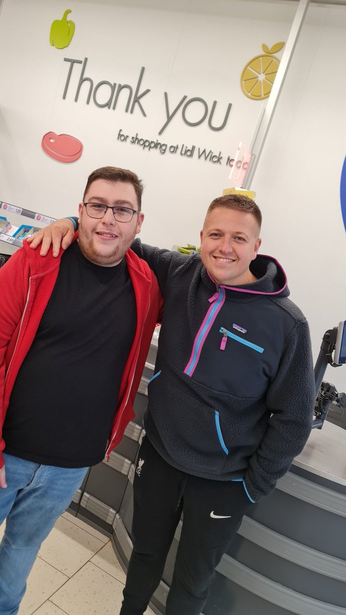 KaiynSheppard's tweet photo. @simonjwils Wasn't that cold! 😂 delighted to meet you in lidls https://t.co/JjQLOEOZ3x