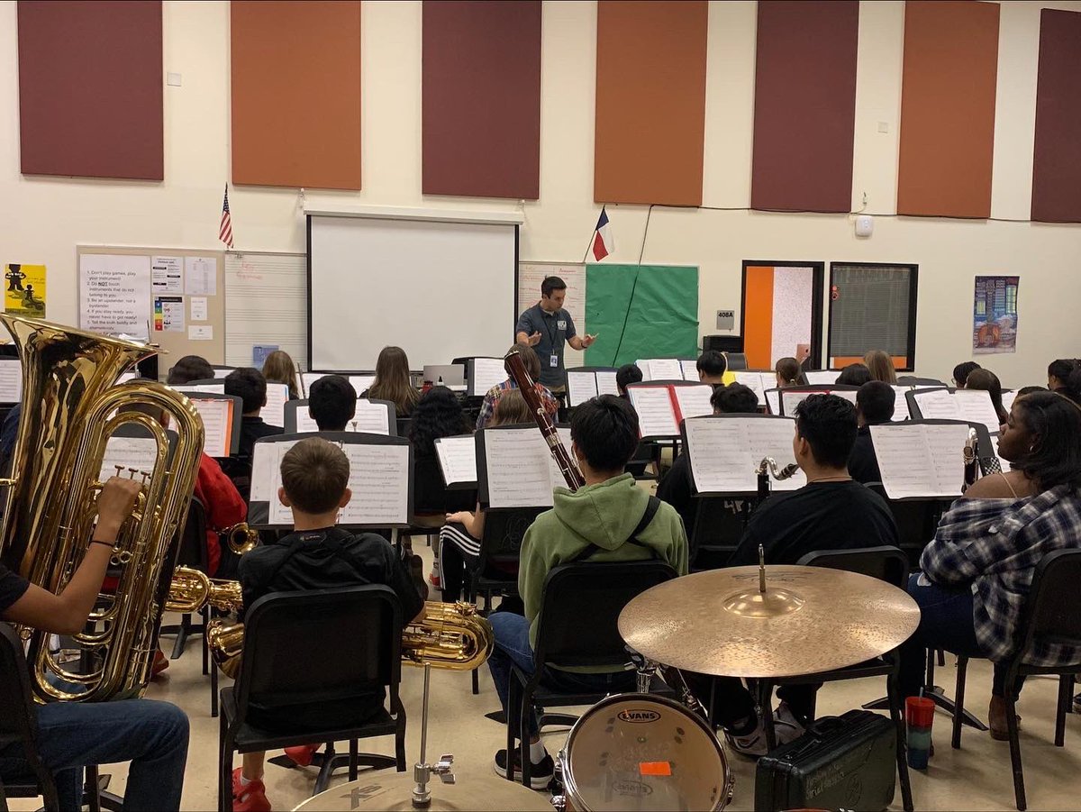 Several HSPVA band students visited Pershing Middle School yesterday to perform some chamber music. We also had a chance to sit in with the band to offer advice and feedback while Mr. Fetting led a rehearsal. Thanks to Mr. Atkins for hosting us! We had a great time!