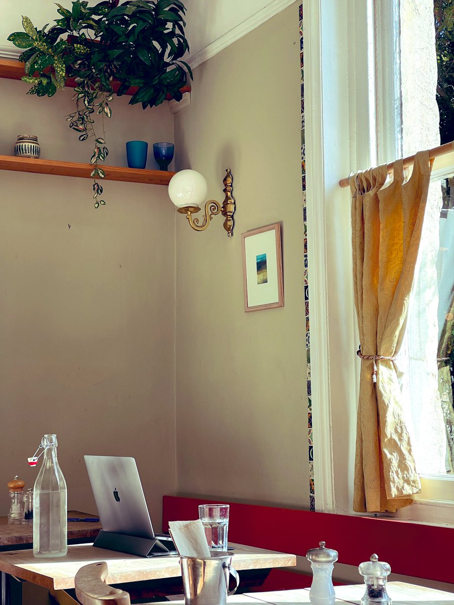 _DeAnima's tweet photo. Office 

#Deanima10 #office #primrosecafe https://t.co/nAZ45oiIeh