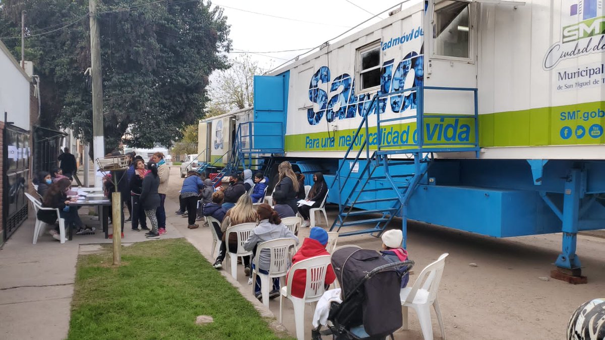 CiudadSMT's tweet photo. Desde hoy y hasta el jueves, de 9 a 13, ofreceremos servicios médicos gratuitos con los móviles de nuestra Dirección de Salud, en Av. Adolfo de la Vega y Lamadrid👨‍⚕
Hay especialistas en odontología, fonoaudiología, ginecología, pediatría y enfermería.
👉https://t.co/LJhYlwU9Tv https://t.co/yUbub9n4zD