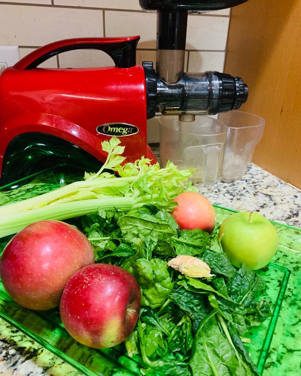 Spinach-apple juice inspired by <a href="/EatingWell/">EatingWell Magazine</a> minus grapefruit and added pineapple mint. #greenjuice #fallvibes🍃🍂 <a href="/OmegaJuicers/">Omega Juicers</a> #Veglakeshore 
eatingwell.com/recipe/250846/…