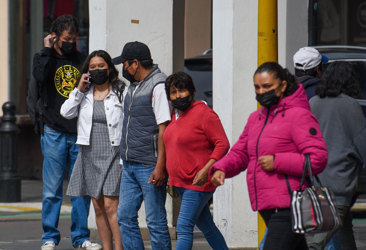 asilascosasw's tweet image. 😷Nuevos lineamientos #Covid19 para las empresas, ¿adiós a los cubrebocas?

#AlAire @maurodriguez, vocero de la Comisión Universitaria para la Atención de la Emergencia Covid-19 de la @UNAM_MX 

 bit.ly/AsíLasCosasW