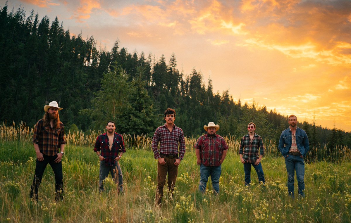It’s a beautiful day to give some tickets away‼️

Not just any tickets….👀
These tickets come with a meet and greet with <a href="/FlatlandCavalry/">Flatland Cavalry</a> 🤠 

⛰-Like this post 
⛅️- RT this post 
🌲- tag a friend in the comments 

Best of luck 🤞🏼 and get ya tickets today before it’s too late ⏰