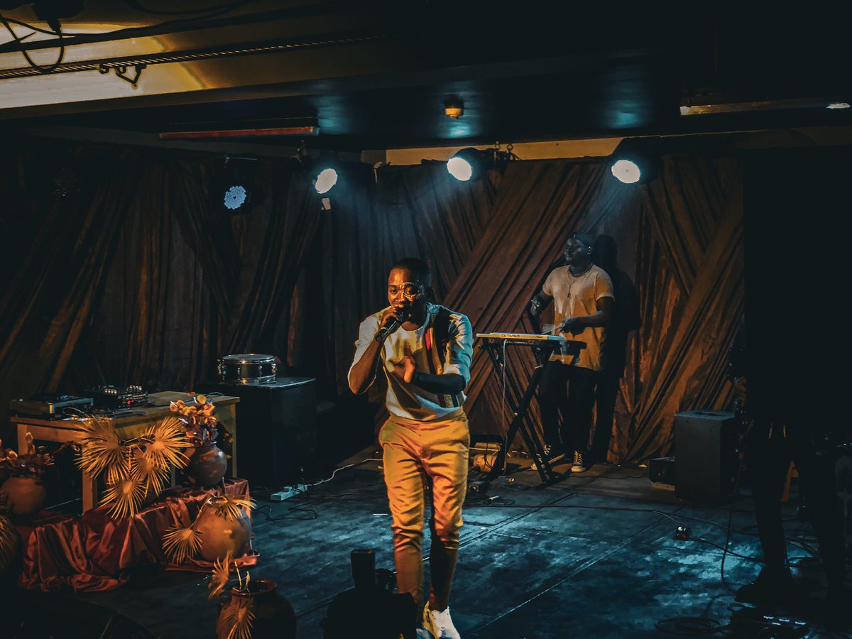 JosephElshaddai's tweet photo. These 4 frames end the whole urgument of mediocrity attached to christian events. The narrative is changing steadily.
@wake_256 #MwanaWeikaExp
@kimera516 #HeartsAndMinds
@VineEntGroup #AliveInThePark
@SaltTvUganda #IndependenceNight https://t.co/uYJgFJOuR0