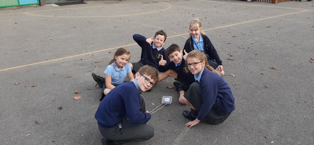 Mr Newton tweet media