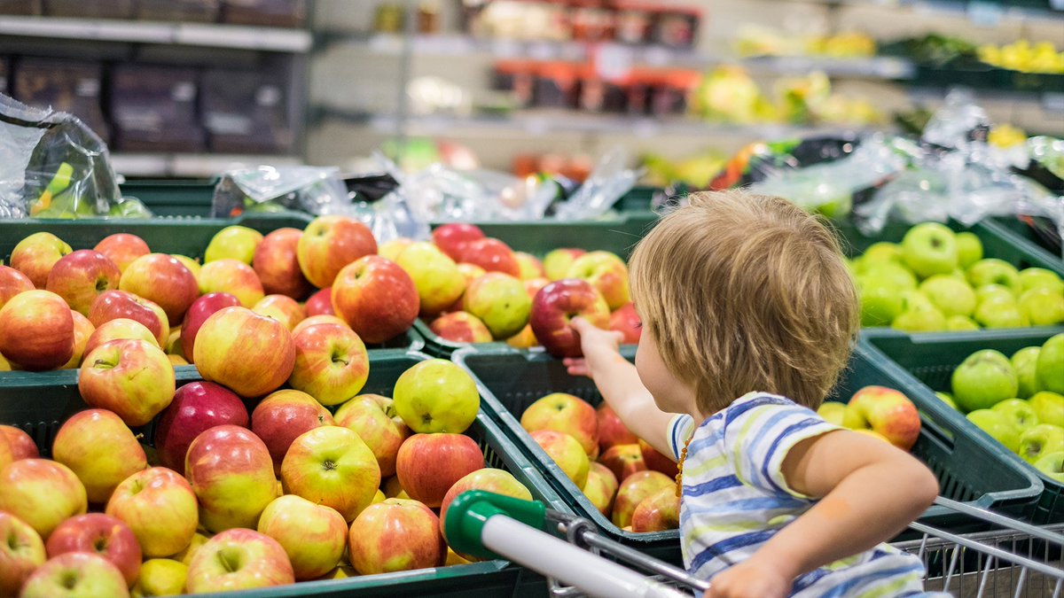 🤯 82% van de folderaanbiedingen van supermarkten paste in 2020 niet in de Schijf van Vijf. 

Benieuwd of jouw supermarkt  dit jaar meer weet te verleiden tot gezonde aankopen? 🛒🥦

👉 Lees het aanstaande donderdag in de #Superlijst Gezondheid 2022. 

#tijdvoorgezondevoeding