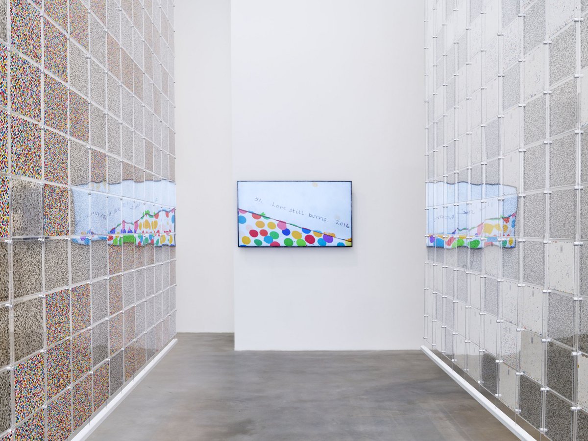 outland_art's tweet photo. 𝗖𝗿𝗶𝘁𝗶𝗰𝗶𝘀𝗺 | 𝗕𝗨𝗥𝗡 𝗢𝗨𝗧

It's #FriezeWeek in London—and @goldmankay has the story on @DamienHirst's latest at @NPSGallery. 

Better be quick about it, you never know what might get burned 🔥

🗞️: https://t.co/rtCMQFYeFm https://t.co/j8FsBfsQk6