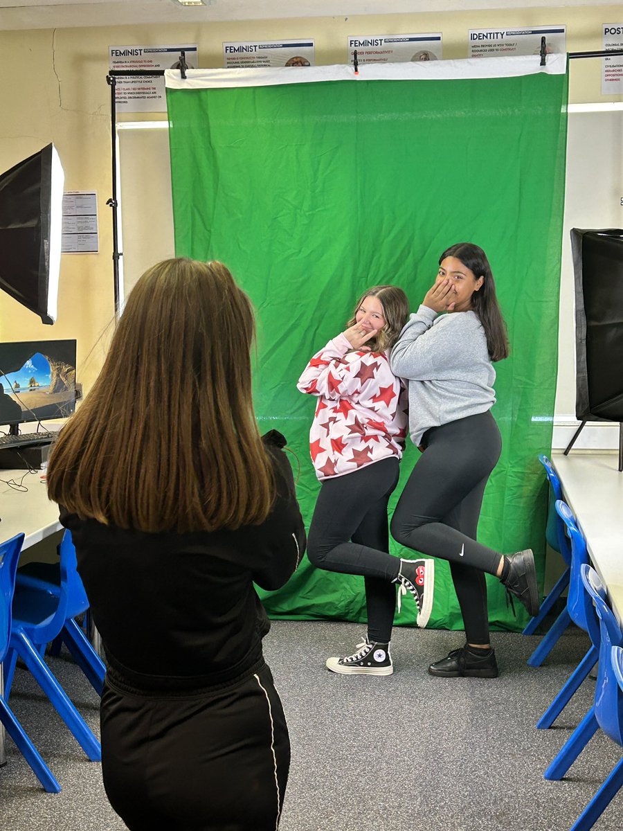 MrsTreliving's tweet photo. Lunchtime photo shoots today for year 8 Media students. Getting prepared for their magazine cover production https://t.co/yiXEkNg1rm