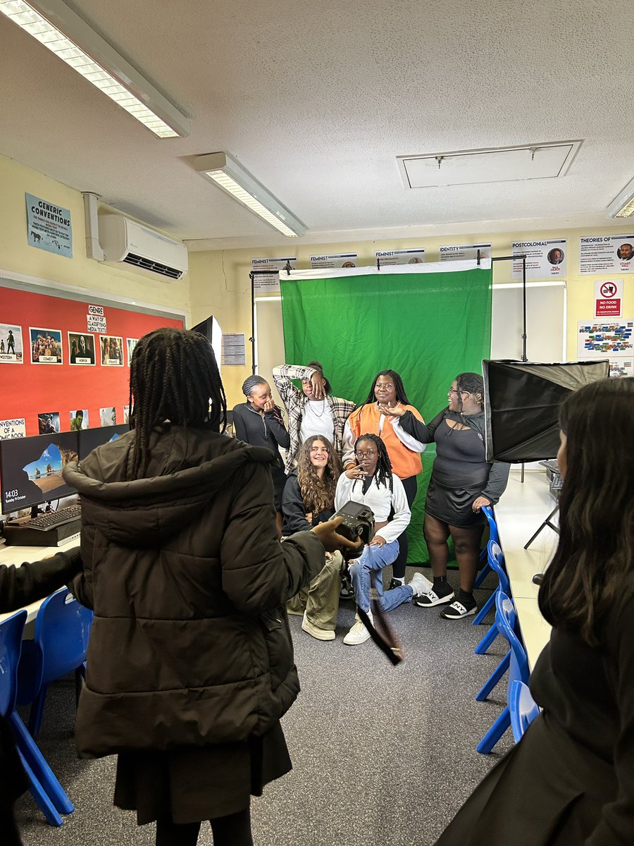 MrsTreliving's tweet photo. Lunchtime photo shoots today for year 8 Media students. Getting prepared for their magazine cover production https://t.co/yiXEkNg1rm