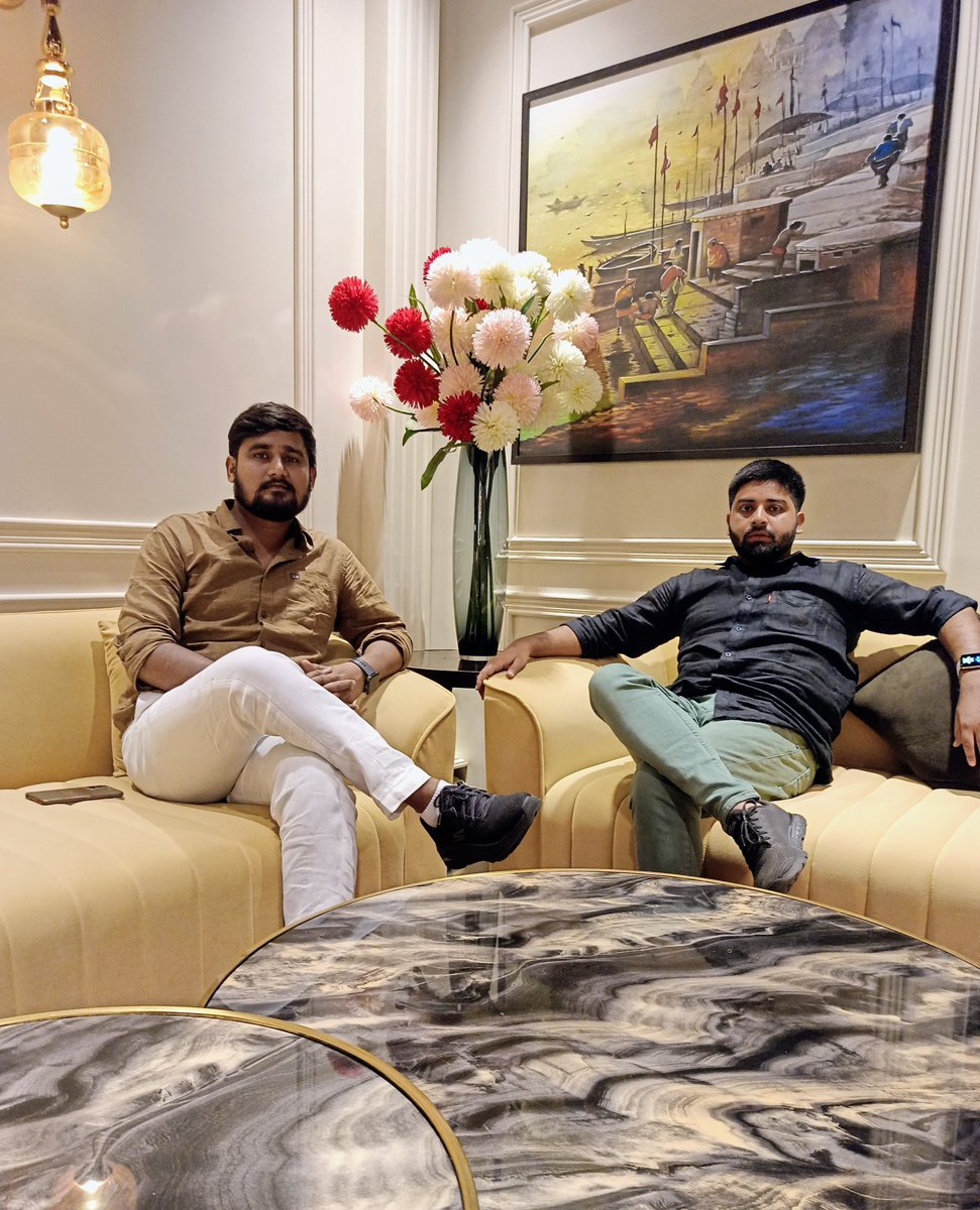 आसान है दोस्त कहना
मुश्किल है, दोस्त होना!
<a href="/vikassinghTeam/">राजपूत विकास सिंह</a>