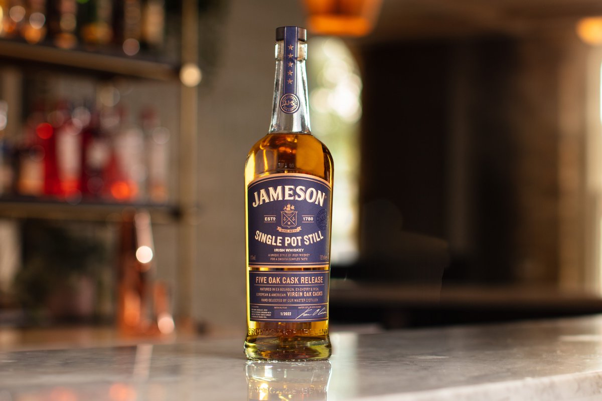IrishDistillers's tweet photo. We are delighted to unveil our latest expression, Jameson Single Pot Still, as a new addition to the Jameson family. Celebrating the traditional style of #IrishWhiskey after which it is named, #Jameson Single Pot Still is a throwback to an era when Irish whiskey reigned supreme. https://t.co/xMtfP9Vwnc