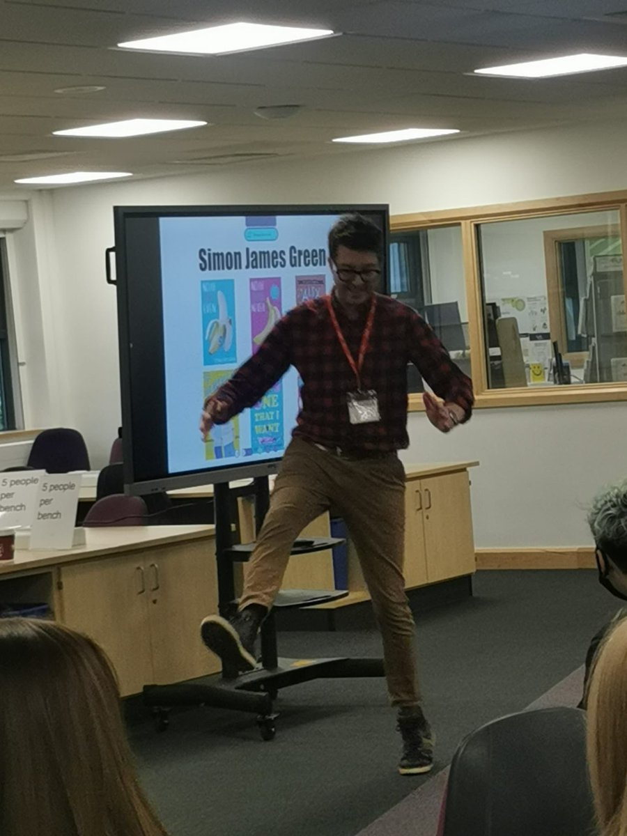 FYiBlackpool6th's tweet photo. What a fantastic event today!  Many thanks to @SimonJamesgreen for sharing his experiences and making us laugh out loud! @BlackpoolSixth @LGBTOutnAbout #NationalComingOutDay #GetBlackpoolReading https://t.co/yuzVUX298q