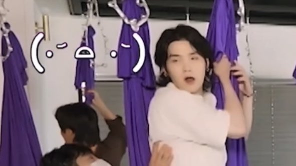 sugaIegend's tweet photo. oh to be the person who finds emoticons to match yoongi’s facial expressions https://t.co/stGJV1N7Up