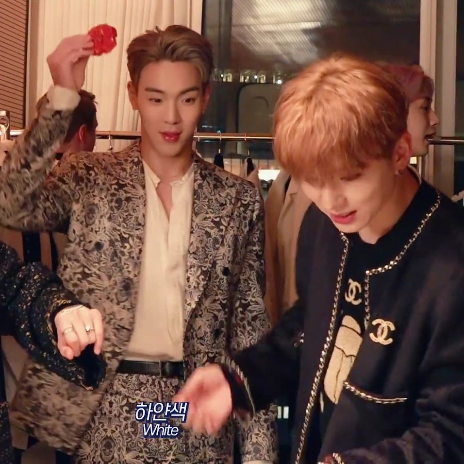 Hourly_Showki's tweet photo. Today's Showki 

#showki #션견 #햄션 #ชยอกี #ショギ https://t.co/S6iZBDq5uw