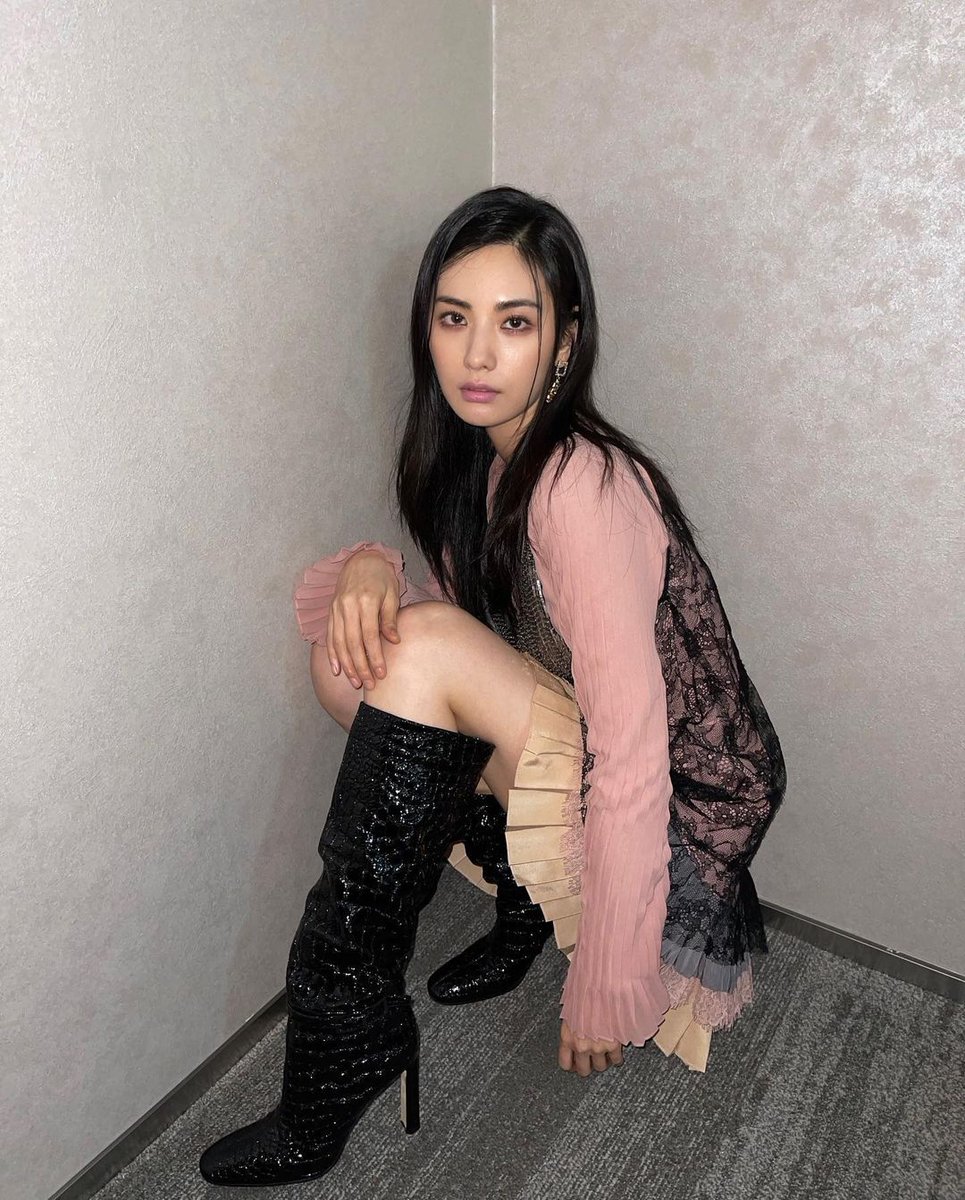 it gives me idol Nana vibes 😍