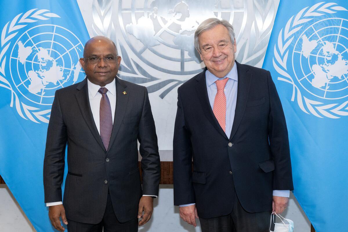 It was wonderful to meet with Secretary General @antonioguterres. 

I thanked him once again for the close cooperation during the #PresidencyOfHope 

Applauded the work he is doing on climate change, and addressing #SIDS vulnerabilities.