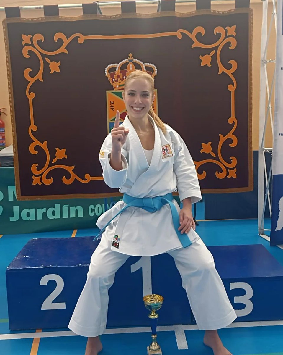 teambepro's tweet photo. Nuestra #BecadaBepro Nuria Escudero se convierte en campeona del trofeo de Madrid 2022 🥇

Que gran comienzo de temporada Nuria ¡a seguir sumando! 👊🏼🥋

#BeproDeporteEspaña #EntrenaTuFuturo #DeporteEspaña #Deporte #Karate #AtletaBepro https://t.co/p6SLtTtXDQ