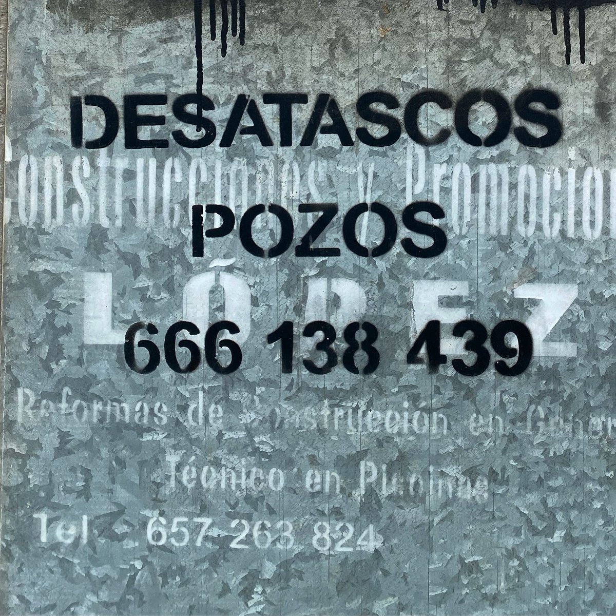 jesspayne's tweet photo. Love a good patina and stencil #foundtypography #spain https://t.co/bNuiy6yAJU